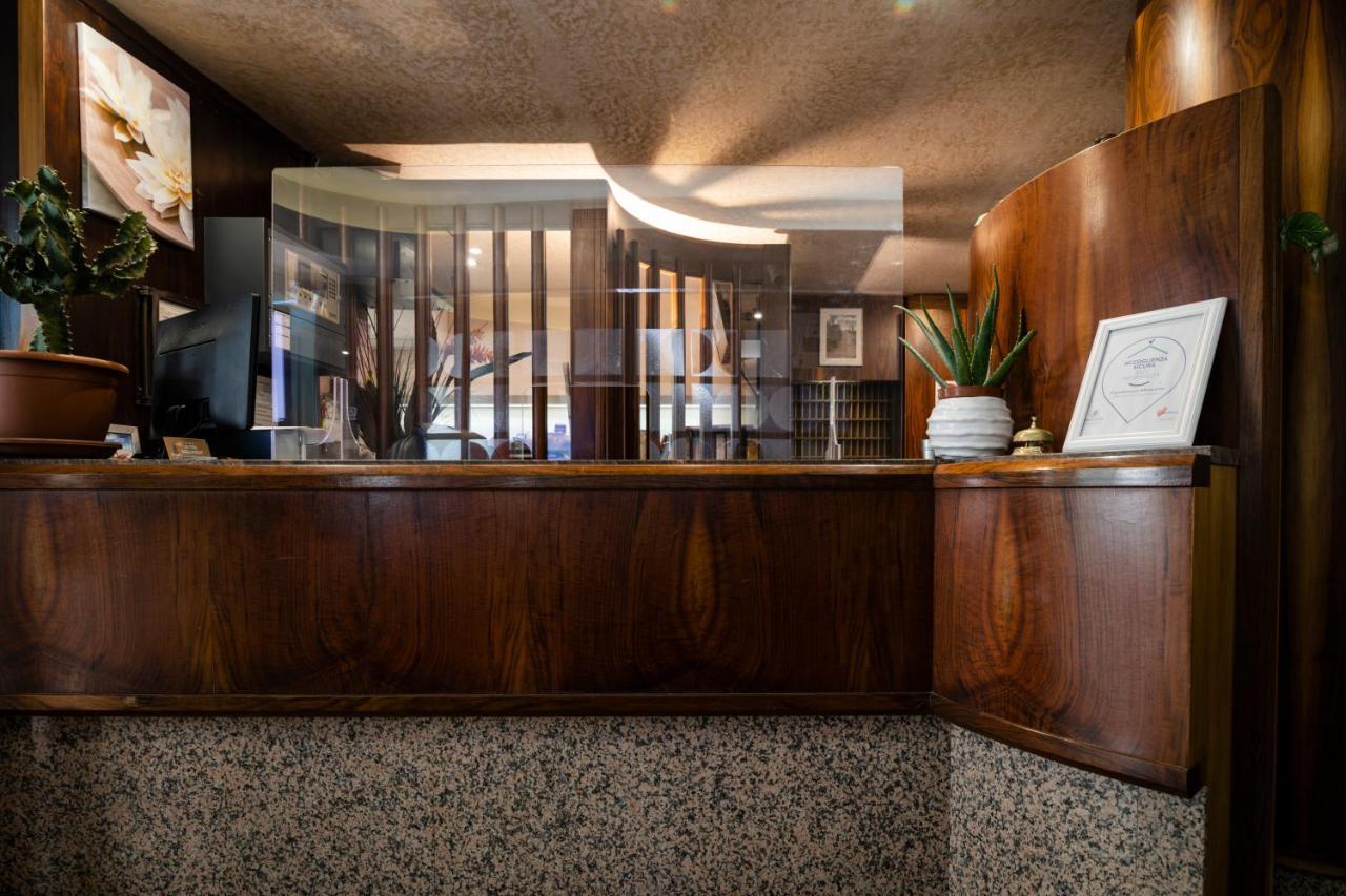 Hotel President リド・ディ・イエゾロ エクステリア 写真