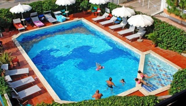 Hotel President リド・ディ・イエゾロ エクステリア 写真