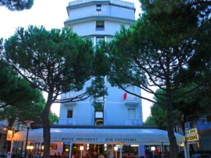 Hotel President リド・ディ・イエゾロ エクステリア 写真